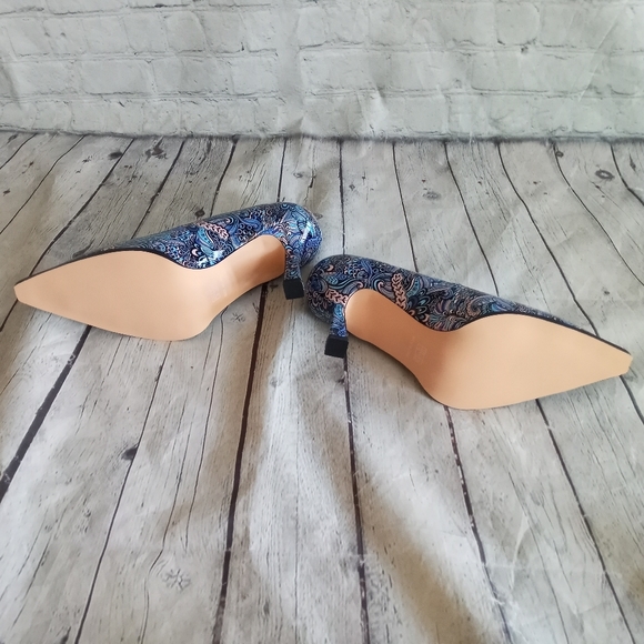 NIB Jcxuanyan Blue Patterned Patent Leather Heels - 8 - Picture 11 of 11